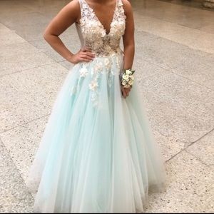 Prom dress